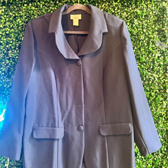 Main Street Classics Women Color Navy Blazer Size 2XL 4 Buttons - Picture 3 of 9